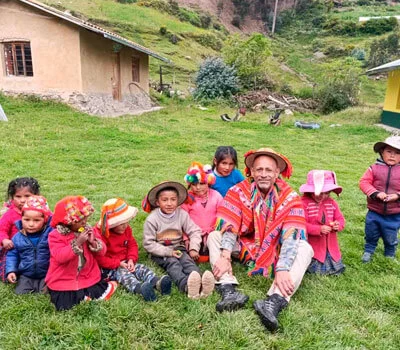 Tour Vivencial Willoq: Descubre la Vida de los Descendientes Incas